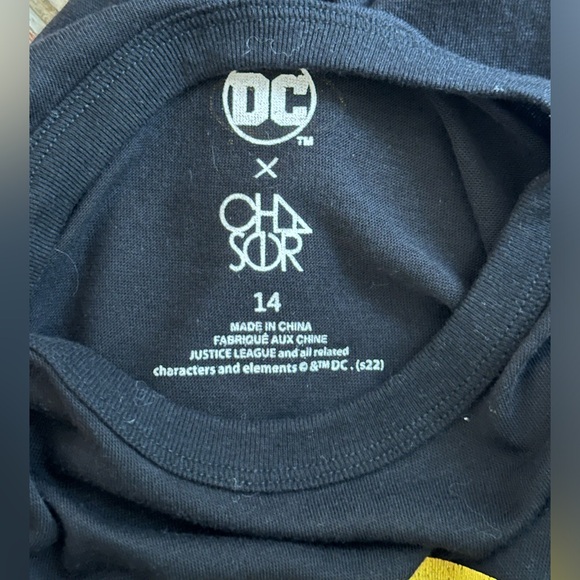 {Chaser} Boy's Batman Vs Joker Graphic Tee - Sz 14 🦇 - Picture 8 of 8